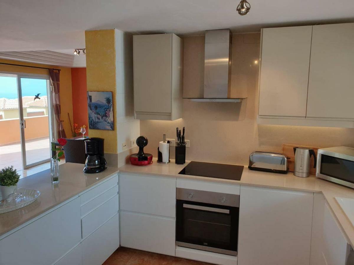 Villa Roque Del Conde With Private Pool, Terrace With Fantastic Sea Views, Wifi, Garden, Garage Adeje Eksteriør billede